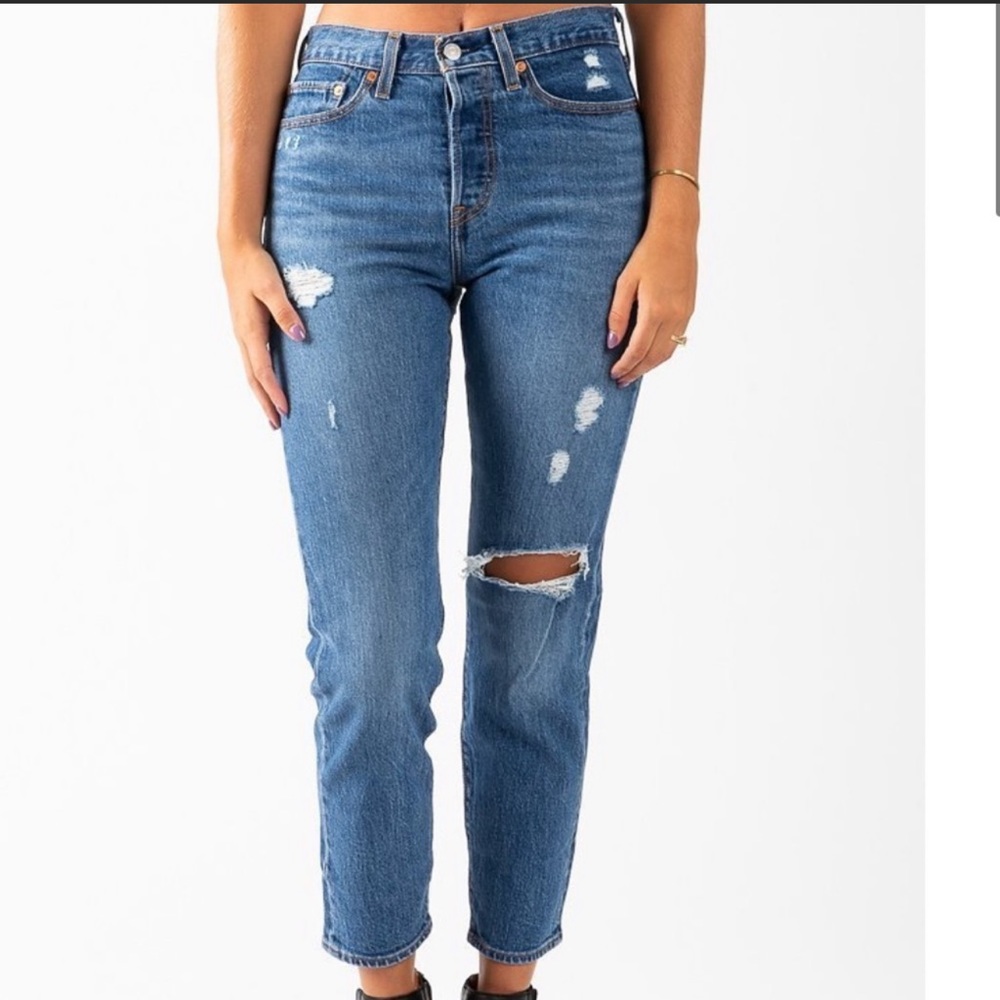 Levi’s Wedgie Jeans !!!